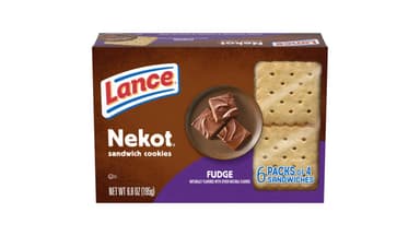 Lance Nekot Fudge Sandwich Cookies